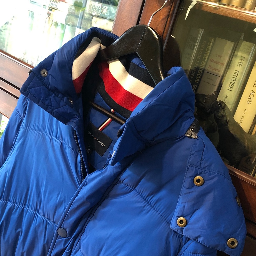 Tommy Hilfiger Men's Royal Blue Quilted Puffer Jacket with Flag Trim